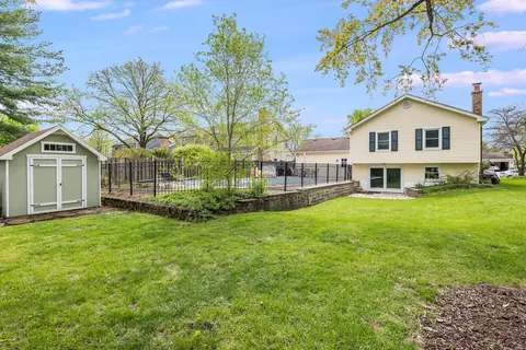 Exterior - 1617 Orth Dr, Wheaton, IL 60189 photo 8 of 8