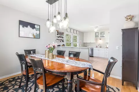 Dining - 1617 Orth Dr, Wheaton, IL 60189 photo 1 of 1