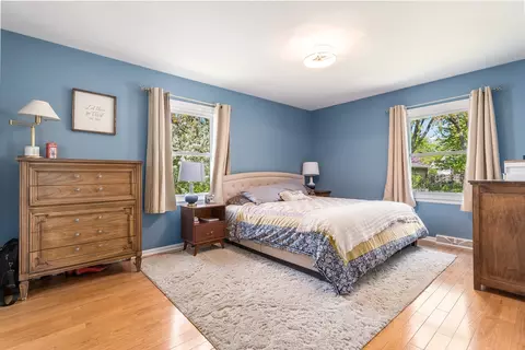 Bedroom - 1617 Orth Dr, Wheaton, IL 60189 photo 1 of 3