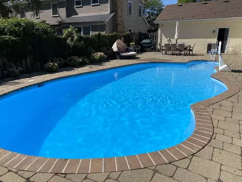 Exterior - 1617 Orth Dr, Wheaton, IL 60189 photo 7 of 8