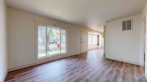 3320 Kimberly Dr, Champaign, IL 61821 photo 4