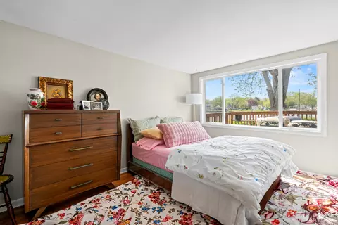 1307 Tower Ln, Cary, IL 60013 photo 8