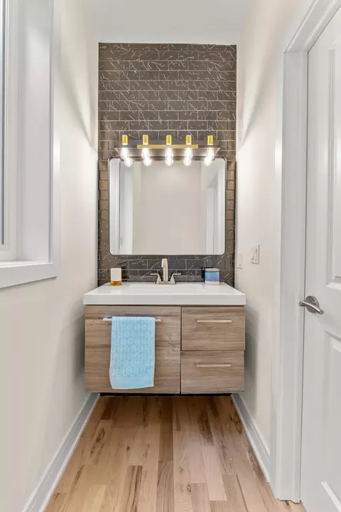 Bath - Undisclosed, Chicago, IL 60639 photo 1 of 4