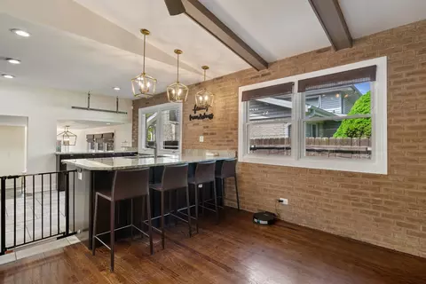 Kitchen - 200 Marshall Dr, Des Plaines, IL 60016 photo 2 of 2