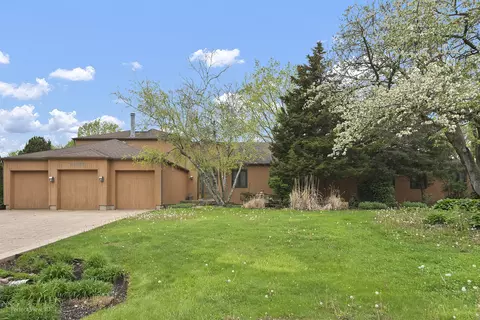 8 S660 Wayewood Ln, Naperville, IL 60565