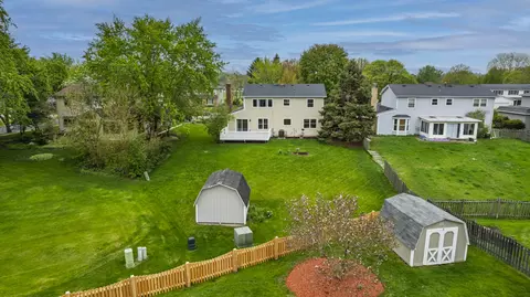 View/Area - 1494 Applegate Dr, Naperville, IL 60565 photo 4 of 6