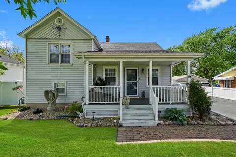 7542 S Oketo Ave, Bridgeview, IL 60455