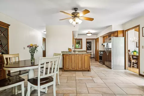 159 E Forest Ln, Palatine, IL 60067 photo 12