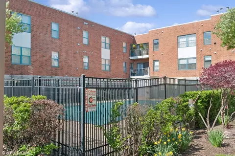 Exterior - 3255 Kirchoff Rd #305, Rolling Meadows, IL 60008 photo 2 of 3