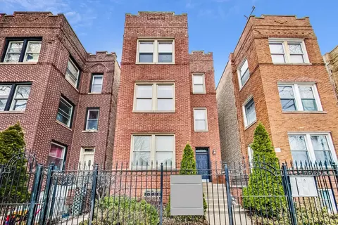 3330 W Hutchinson St, Chicago, IL 60618