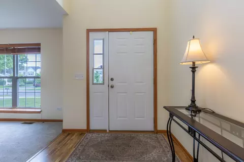 Entry Way - 7509 Rosewind Dr, Plainfield, IL 60586 photo 2 of 2