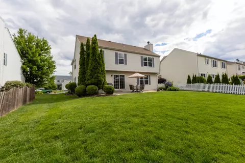 Exterior - 7509 Rosewind Dr, Plainfield, IL 60586 photo 3 of 4