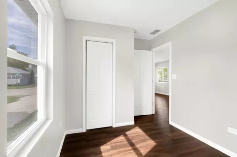 Entry Way - 415 W Riverside Dr, Mchenry, IL 60051 photo 1 of 2