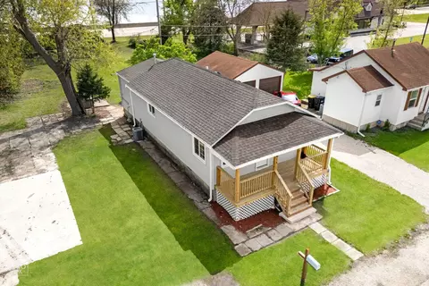 View/Area - 415 W Riverside Dr, Mchenry, IL 60051 photo 1 of 3