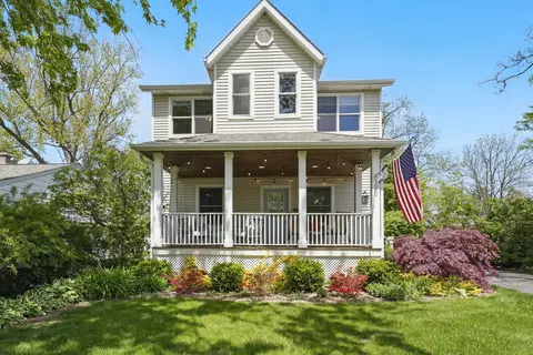 1050 Somerset Ave, Deerfield, IL 60015