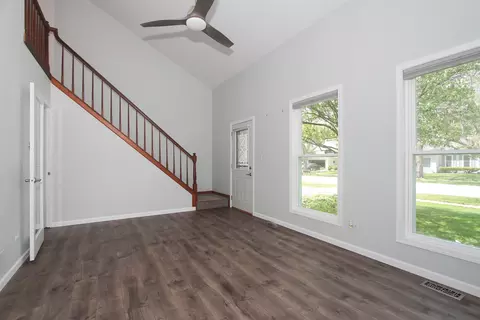 1425 Meghan Ave, Algonquin, IL 60102 photo 4