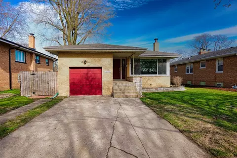 10145 Lawrence Ct, Oak Lawn, IL 60453