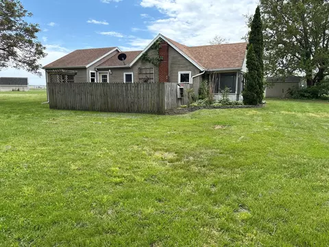 Exterior - 311 Park Ct, Saint David, IL 61563 photo 22 of 22