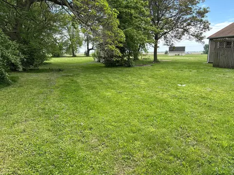 Exterior - 311 Park Ct, Saint David, IL 61563 photo 21 of 22