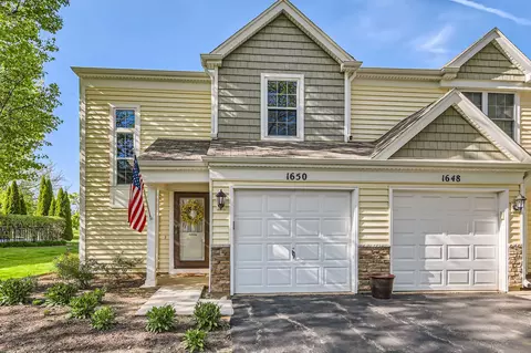 1650 Pebble Beach Cir, Elgin, IL 60123