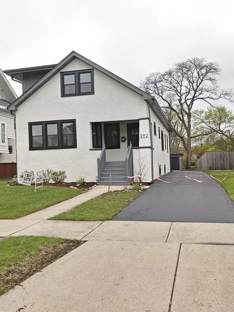 292 N Addison Ave, Elmhurst, IL 60126