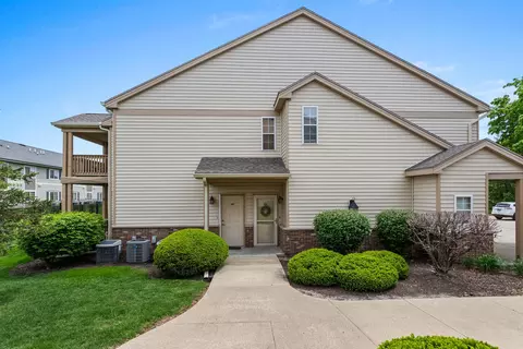 3796 Thornhill Cir #3796, Champaign, IL 61822