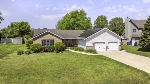 2588 Big Bluestem Rd, Morris, IL 60450