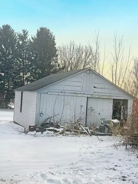 205 W Shellhammer St, Harmon, IL 61042 photo 3