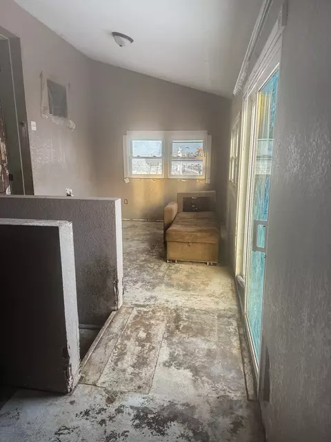 205 W Shellhammer St, Harmon, IL 61042 photo 6