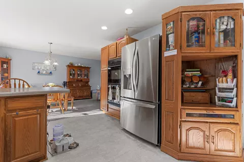 Kitchen - 5921 Bluegrass Trl, Mchenry, IL 60050 photo 3 of 3