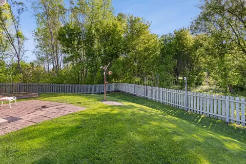 Exterior - 5921 Bluegrass Trl, Mchenry, IL 60050 photo 6 of 6