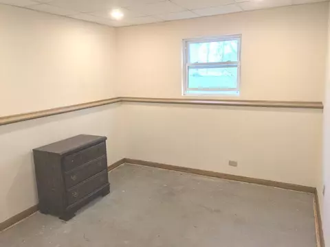 Bedroom - 5921 Bluegrass Trl, Mchenry, IL 60050 photo 3 of 3