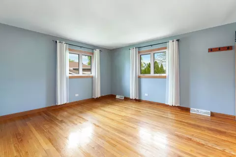 Other - 15325 Walnut Rd, Oak Forest, IL 60452 photo 3 of 5