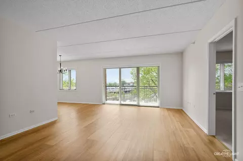 100 N Gary Ave #308, Wheaton, IL 60187 photo 3