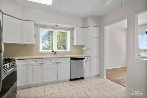 100 N Gary Ave #308, Wheaton, IL 60187 photo 6