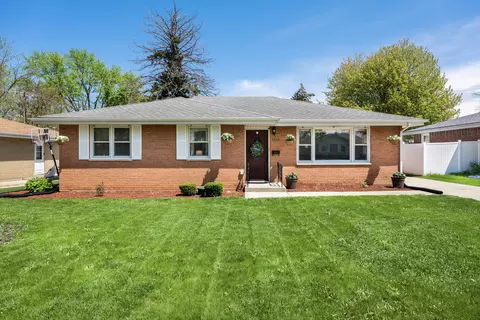 1212 N May St, Joliet, IL 60435