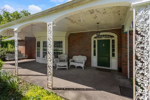 77 Greencroft Dr, Champaign, IL 61821 photo 5
