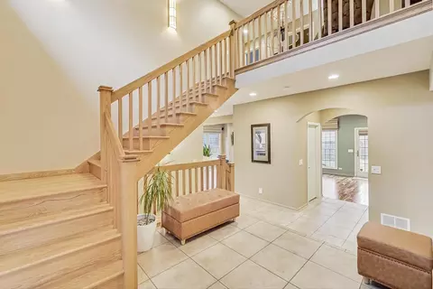 Entry Way - 2020 Techny Rd, Northbrook, IL 60062 photo 1 of 4