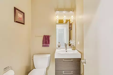 Bath - 2020 Techny Rd, Northbrook, IL 60062 photo 1 of 6