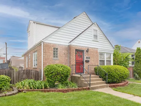 2504 West St, River Grove, IL 60171