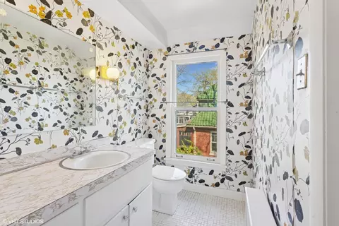 721 Central St, Evanston, IL 60201 photo 32
