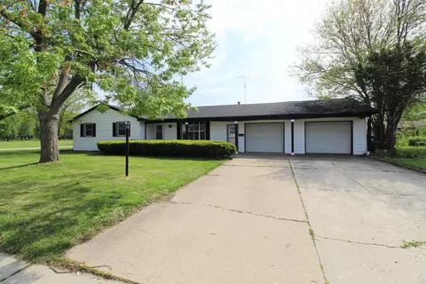 1010 S 11th St, Kankakee, IL 60901