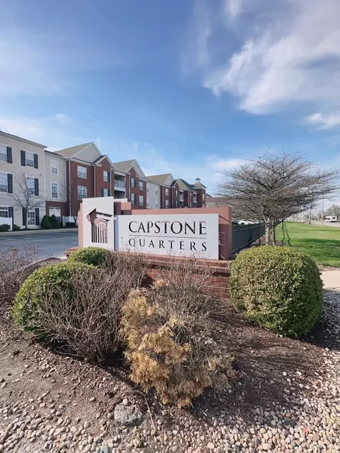 1901 N Lincoln Ave #210, Urbana, IL 61801