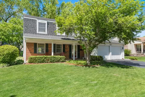 1712 Sutton Ln, Schaumburg, IL 60194