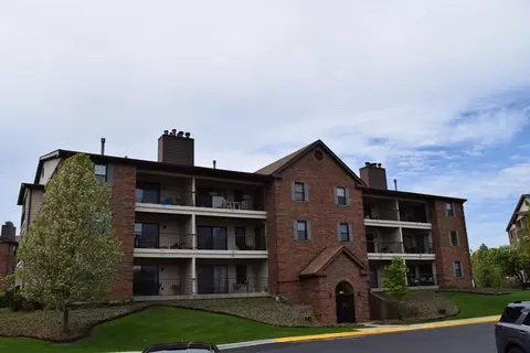 631 Hapsfield Ln #306, Buffalo Grove, IL 60089