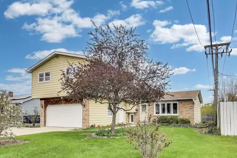 1307 N Mcaree Rd, Waukegan, IL 60085