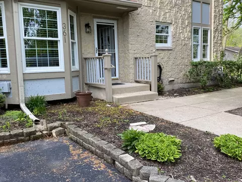 361 S Jefferson St, Batavia, IL 60510