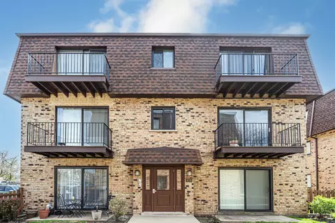 9703 Bianco Ter #D, Des Plaines, IL 60016