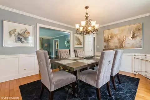 Dining - 1424 Killdeer Dr, Naperville, IL 60565 photo 3 of 3