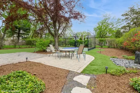 Exterior - 1424 Killdeer Dr, Naperville, IL 60565 photo 6 of 7